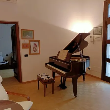 Silenzioso Loft Vicino Alla Stazione Centrale Apartment