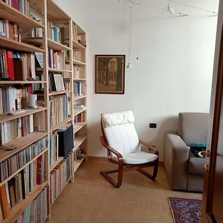 Silenzioso Loft Vicino Alla Stazione Centrale Milan
