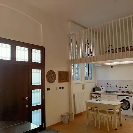 Apartment Silenzioso Loft Vicino Alla Stazione Centrale *
